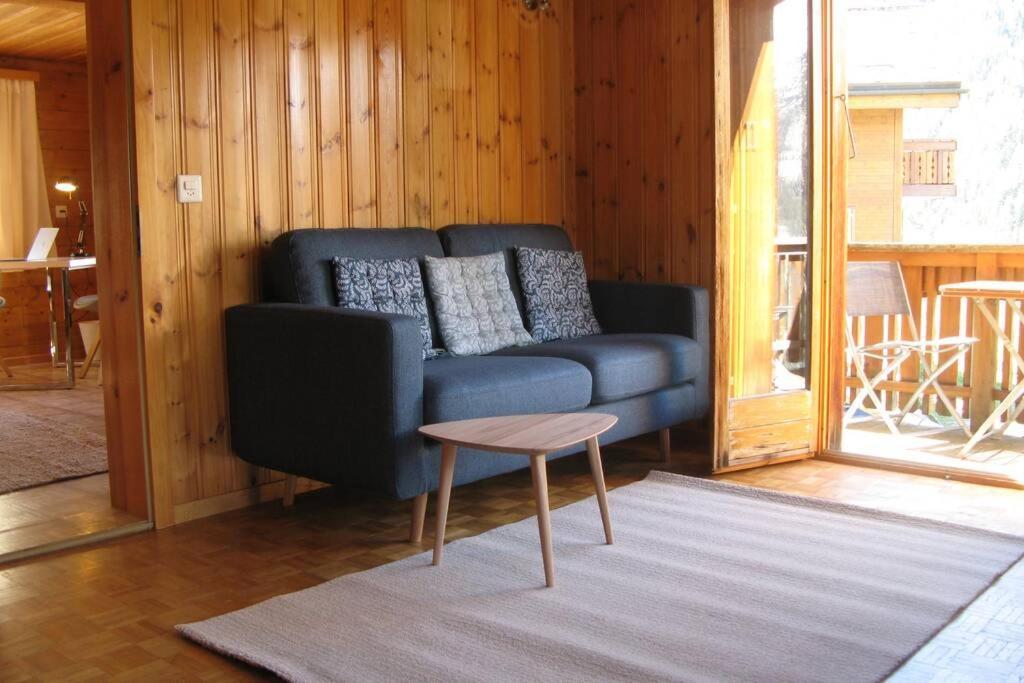Alpia 26 - Zwei Zimmerwohnung In Traditionellem Walliser Haus Gasenried Extérieur photo